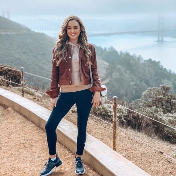 Meet Your Seller! 💕💕💕 - Picture 4 of 8